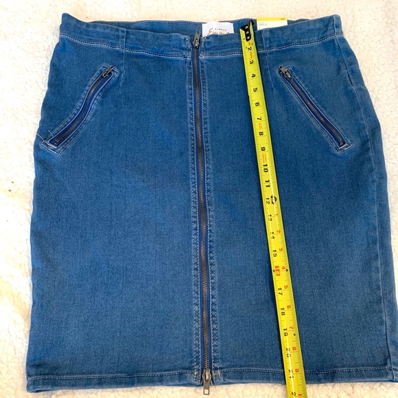 Simply Emma Blue Denim Pencil ZIP Mini Skirt New - Picture 6 of 7